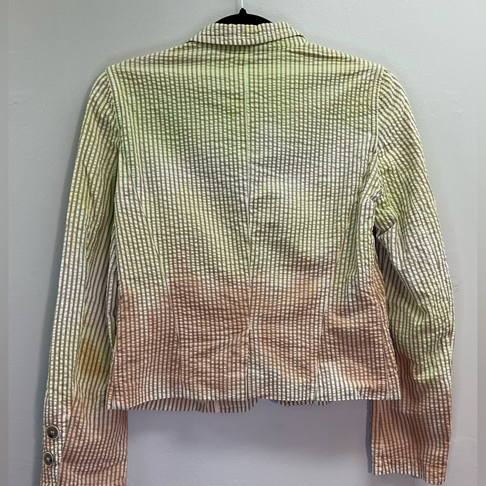 Rene’ Lezard Ombré Seersucker Blazer - Picture 8 of 12
